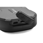 Įmontuotas mikrofonas leidžia jums kontroliuoti aplinką aplink seklį.